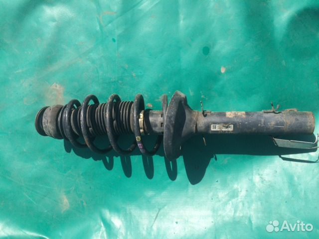 Передняя стойка фольцваген гольф 5