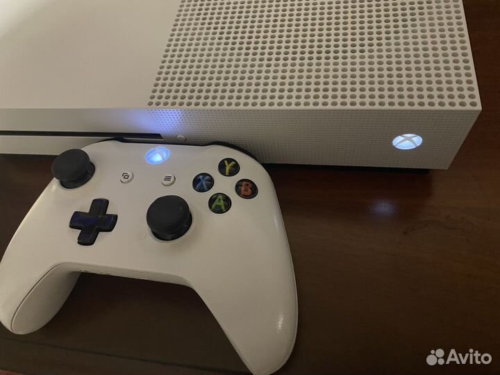 Xbox One S