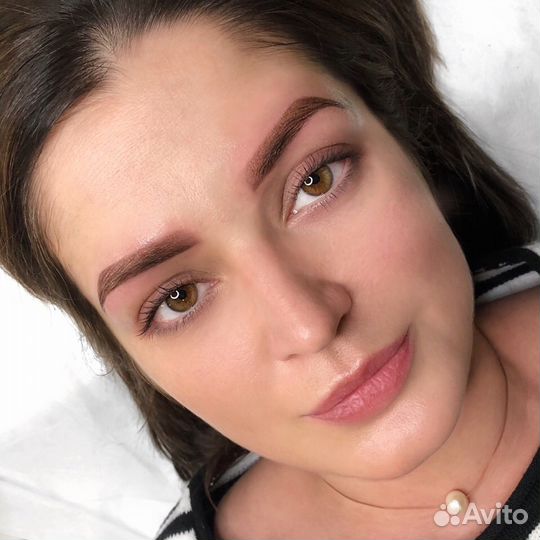 Микроблейдинг бровей / перманентный макияж бровей