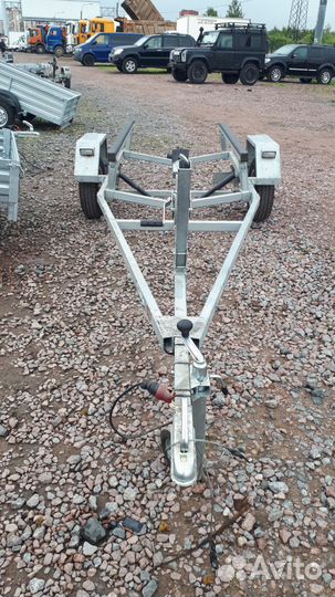 Прицеп для перевозки лодок и катеров лав15