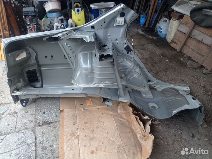 Крыло заднее левое toyota camry gracia sxv 20