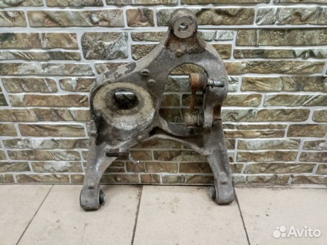 Рычаг задний нижний правый Mercedes-Benz GL/GLS-Cl