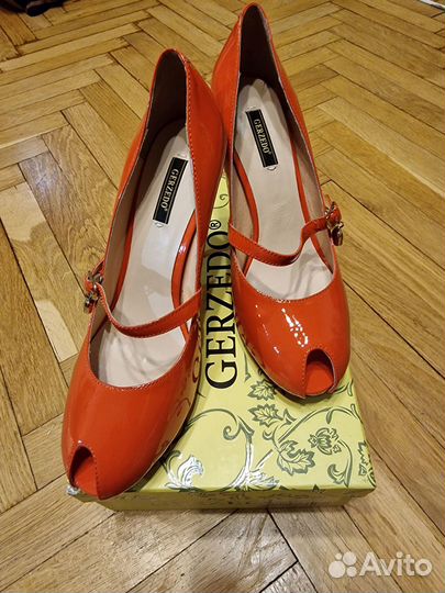 Туфли Gerzedo 40р. Новые коралловые