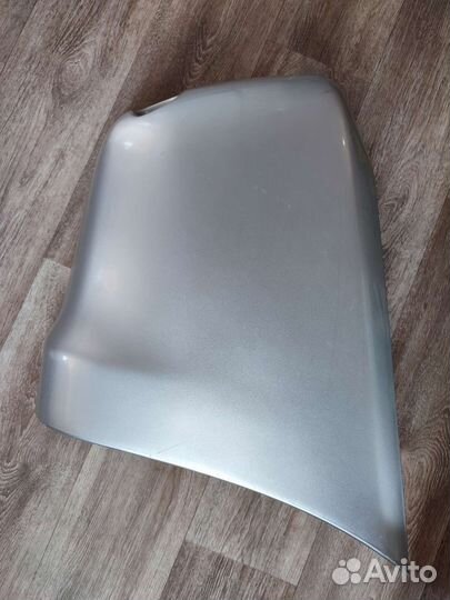 Клык бампера задний правый RAV4