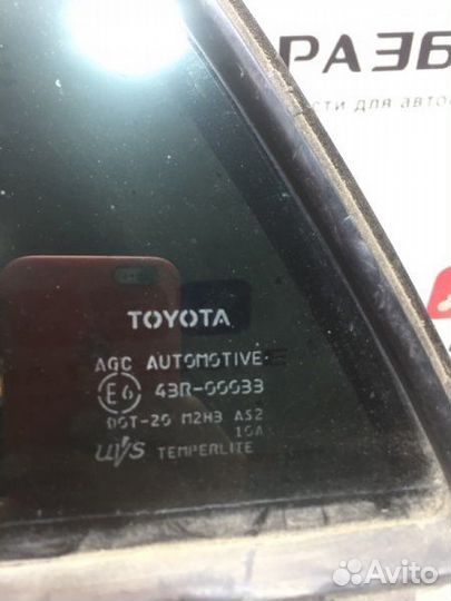 Форточка двери задняя левая Toyota Corolla E150