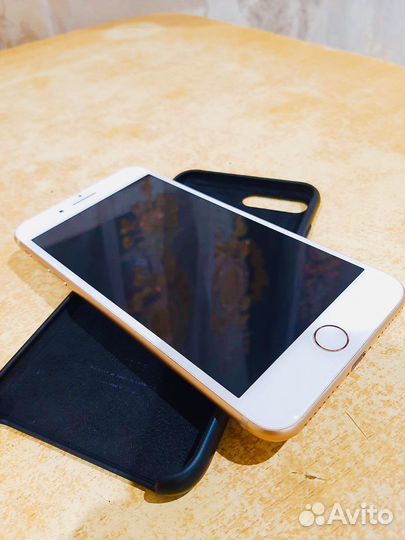 Телефон iPhone 8 plus
