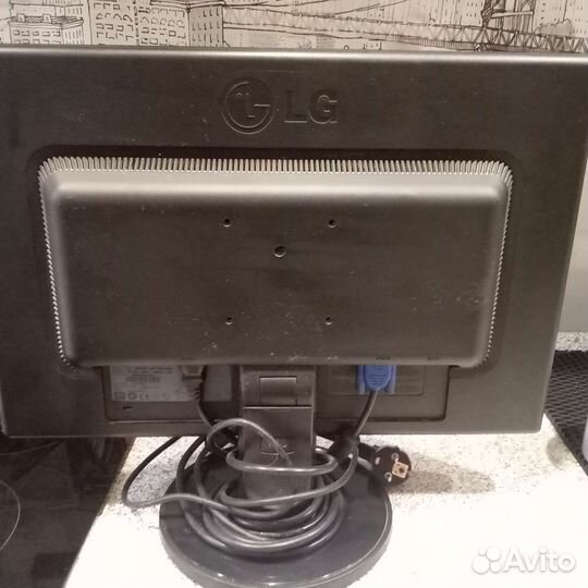 Монитор LG Flatron W2042T