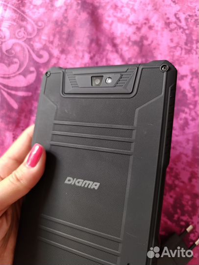 Планшет Digma
