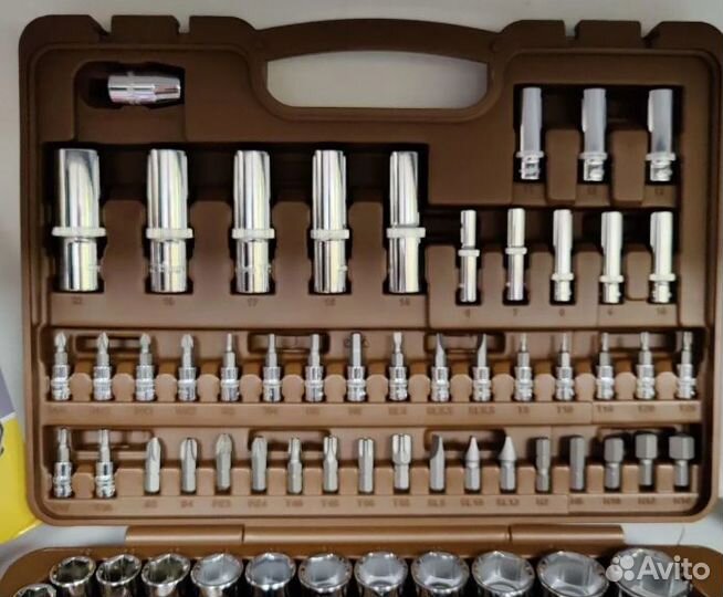 Набор инструментов и ключей Ombra 94