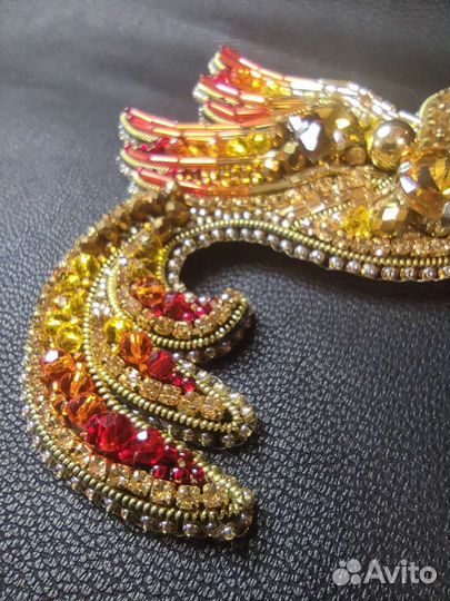 Брошь ручной работы 