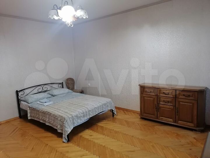 2-к. квартира, 56 м², 4/5 эт.