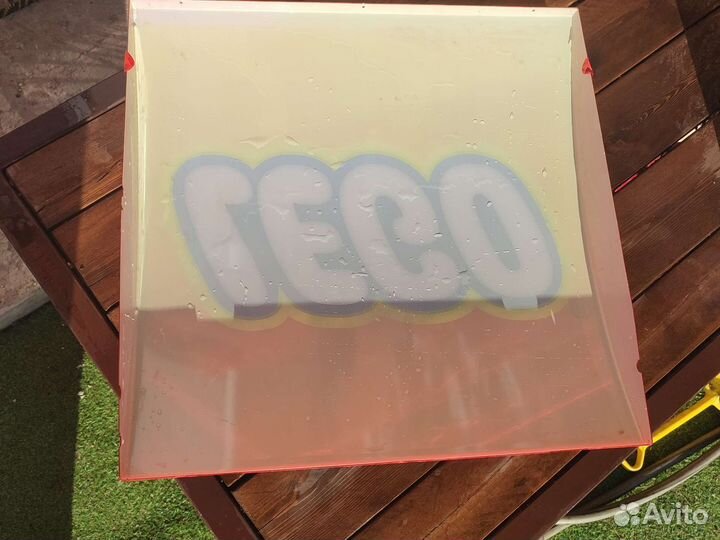 Рекламная вывеска Lego