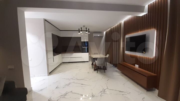 Коттедж 301,1 м² на участке 3,2 сот.