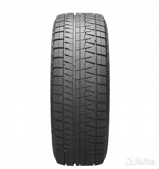 Bridgestone Blizzak Revo GZ 215/55 R17 94S