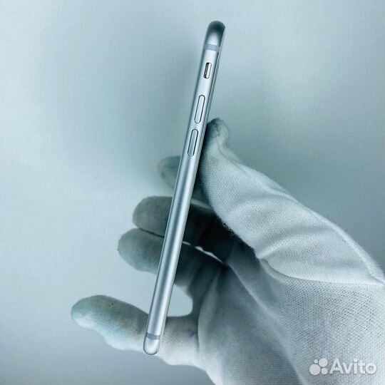 iPhone 8, 64 ГБ