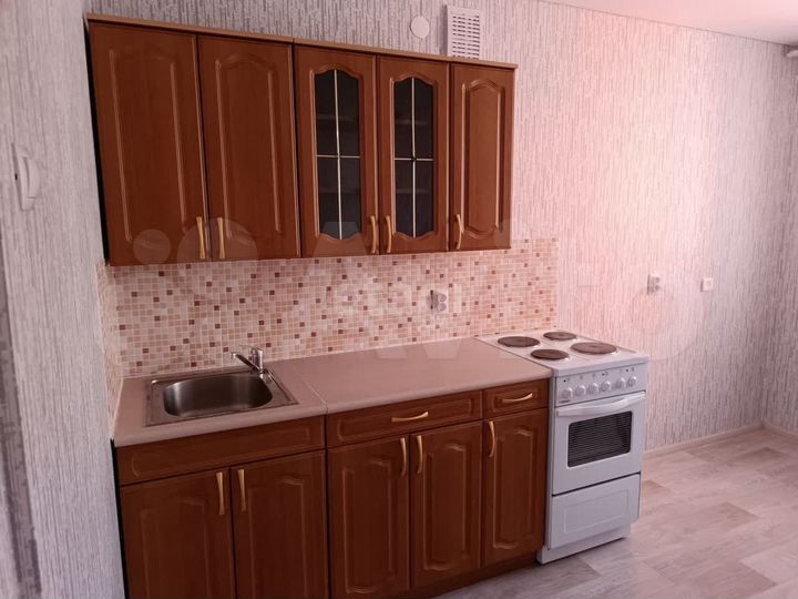 2-к. квартира, 52 м², 4/10 эт.