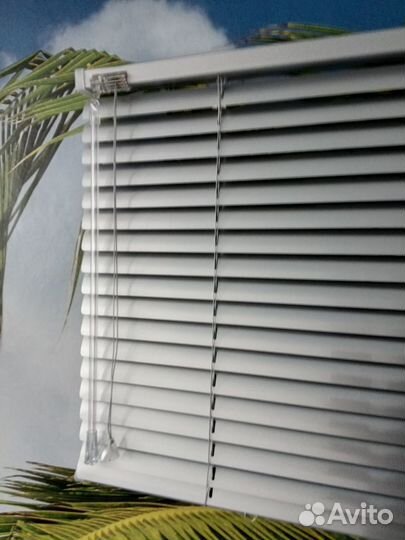 Горизонтальные, вертикальные жалюзи
