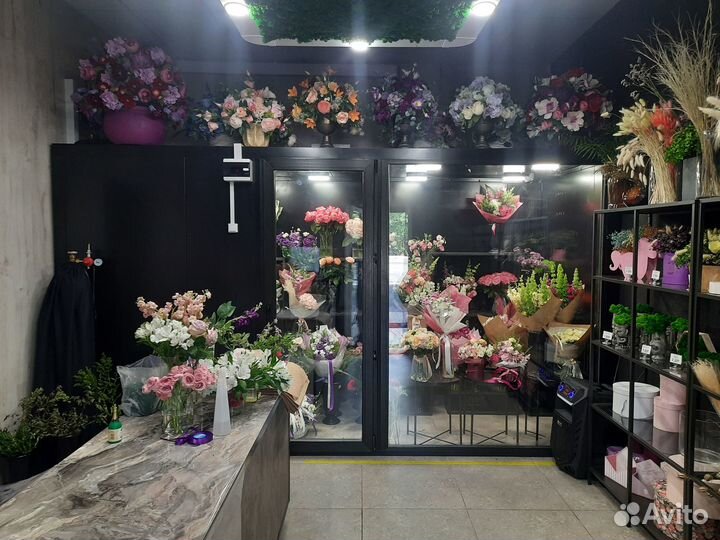 Холодильная камера для цветочного магазина