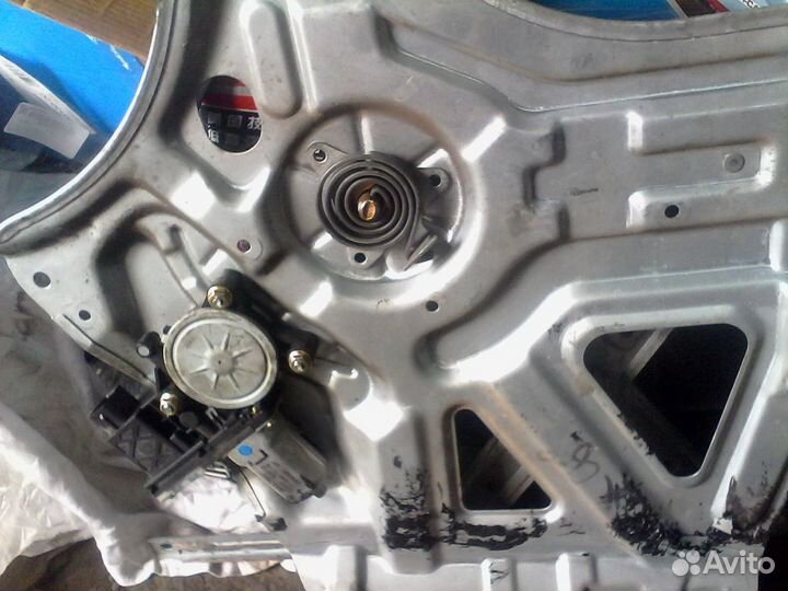 Кия Карнивал Стеклоподъемник левый