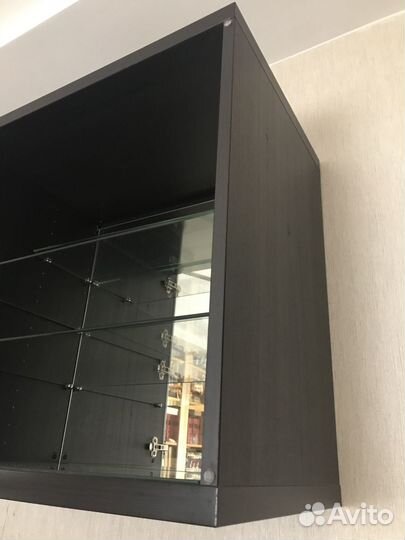 Полка-витрина навесная икеа