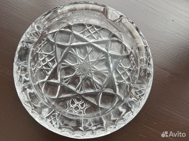 Хрустальная пепельница