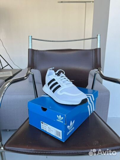 Adidas Кроссовки оригинал