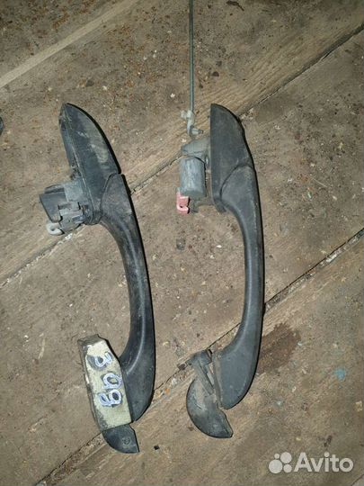 Ручка наружняя на додж калибр