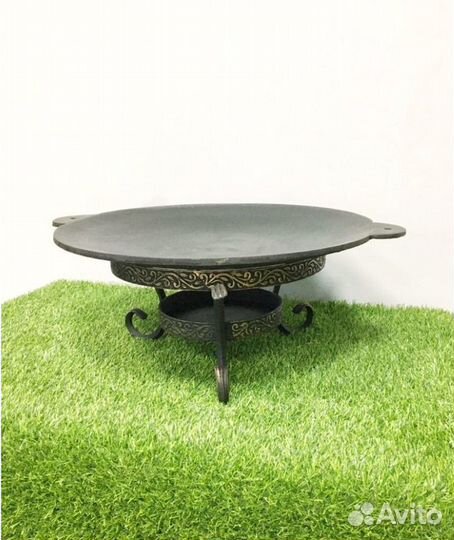 Садж чугунный с подставкой 48 см