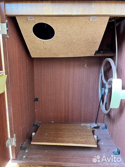 Швейная машина Подольск 142