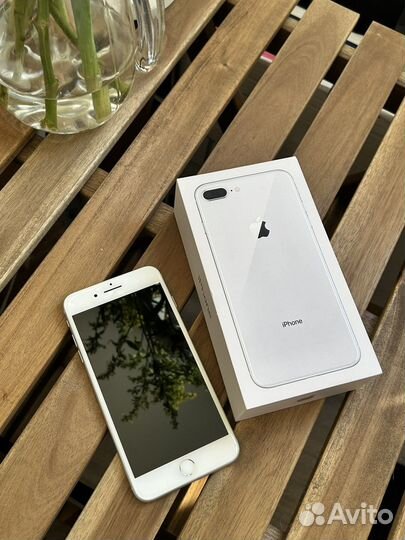 Телефон iPhone 8 plus
