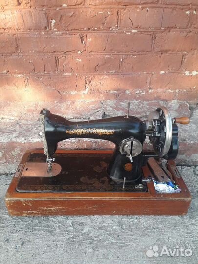 Ручная швейная машина бу