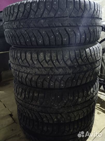 Bridgestone Ice Cruiser 7000 235/55 R18