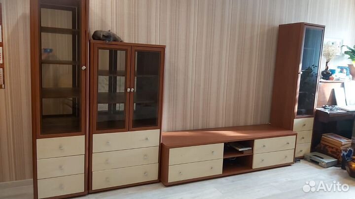 Стенка горка в гостиную