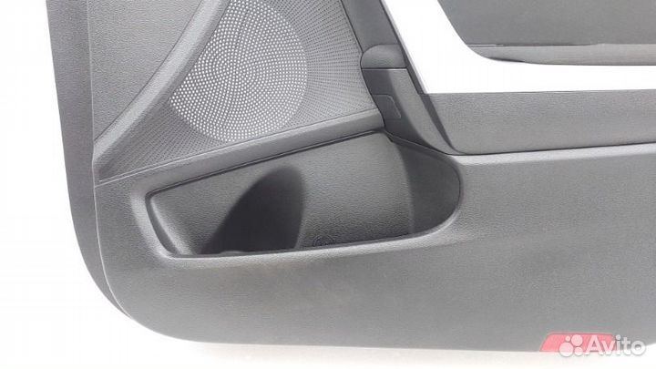 Обшивка двери передняя правая Kia Ceed CD G4FG