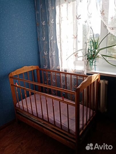 Продаю детскую кроватку