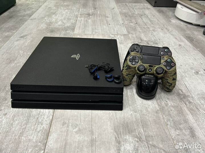 Sony playstation 4 pro 1tb 2 геймпада