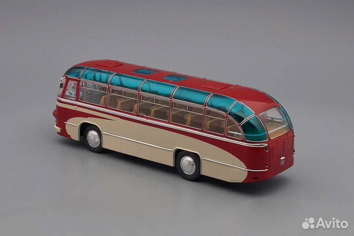 Лаз-695 Опытный (Ultra Models 1:43)