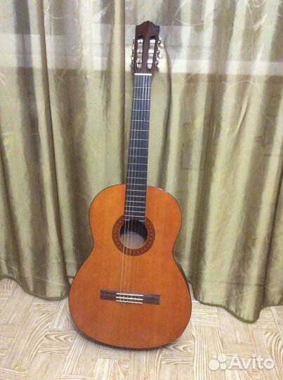 Классическая гитара yamaha С40