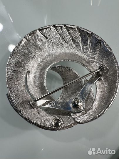 Винтажная брошь Coro