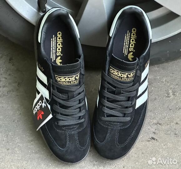 Кроссовки adidas Spezial