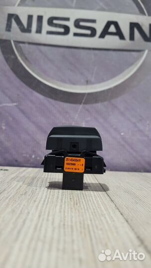 Кнопка ESP курсовой устойчивости Nissan terrano D1