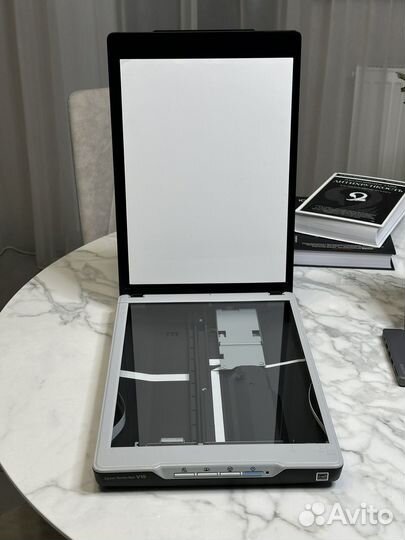 Сканер Epson Perfection V19