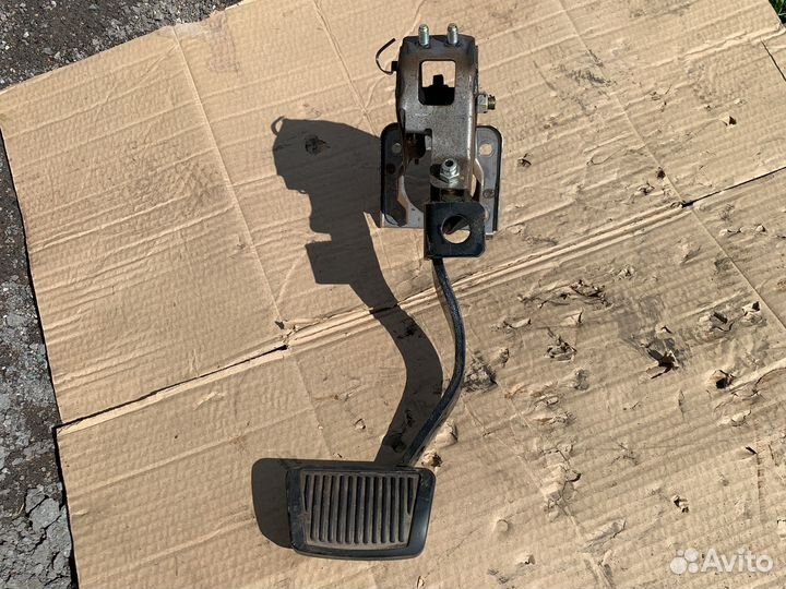 Педаль тормоза kia rio 2 АКПП