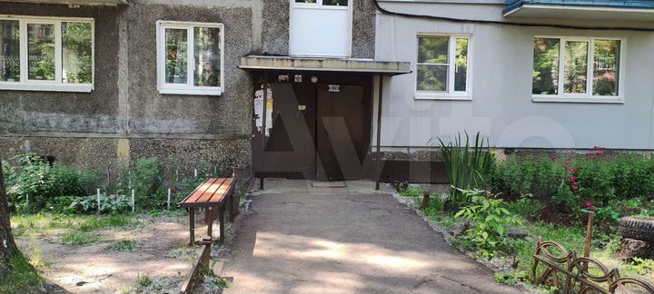 2-к. квартира, 46 м², 3/5 эт.