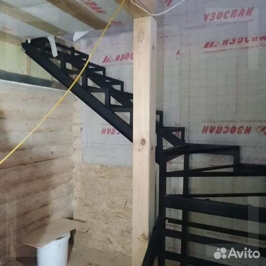 Лестницы внутри дома