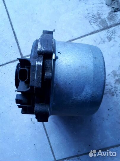 Генератор на Мерседес