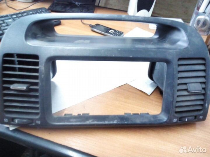 Дефлектор центральный Toyota Camry 01-06