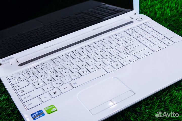 Ноутбук Toshiba i5/GeForce/8Gb/500Gb