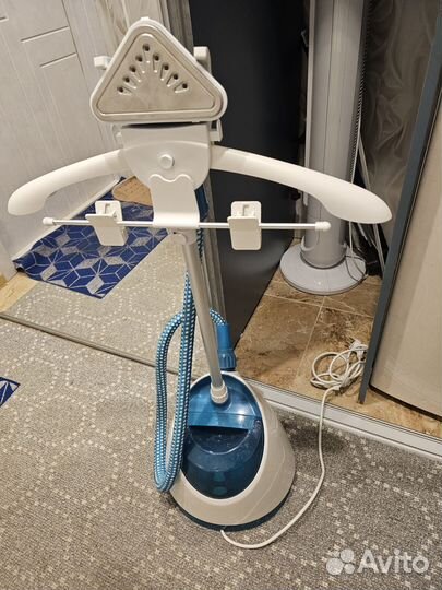 Отпариватель для одежды вертикальный