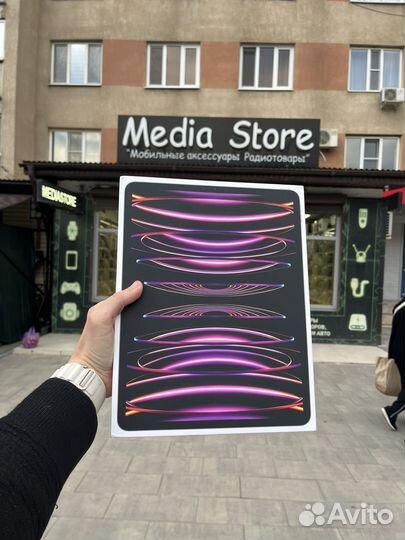 Планшет Apple iPad Pro 12.9 2022 M2 256Gb Lte